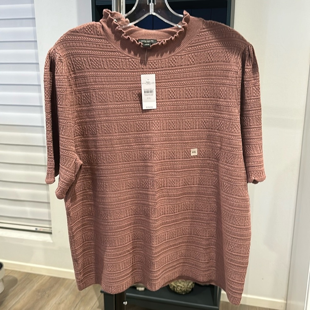 New w/tags mauve light weight short sleeve sweater blouse size XXL